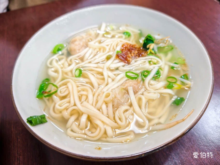 桃園平鎮范媽媽客家麵食館｜必點生煎蘿蔔糕，紅燒湯麵系列