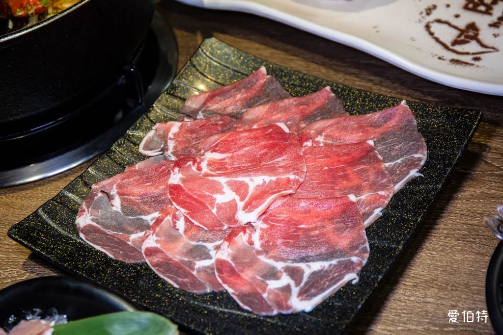 中壢肉多多火鍋吃到飽|平假日不限時!輕量級套餐299元起,蔬食自助吧吃到飽,CP值超高!(西門店.淡水店例假日除外,湯底.服務費另計) - 第34張圖 中壢肉多多火鍋吃到飽|平假日不限時!輕量級套餐299元起,蔬食自助吧吃到飽,CP值超高!(西門店.淡水店例假日除外,湯底.服務費另計)