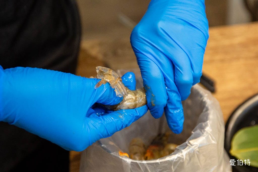 中壢肉多多火鍋吃到飽|平假日不限時!輕量級套餐299元起,蔬食自助吧吃到飽,CP值超高!(西門店.淡水店例假日除外,湯底.服務費另計) - 第41張圖 中壢肉多多火鍋吃到飽|平假日不限時!輕量級套餐299元起,蔬食自助吧吃到飽,CP值超高!(西門店.淡水店例假日除外,湯底.服務費另計)