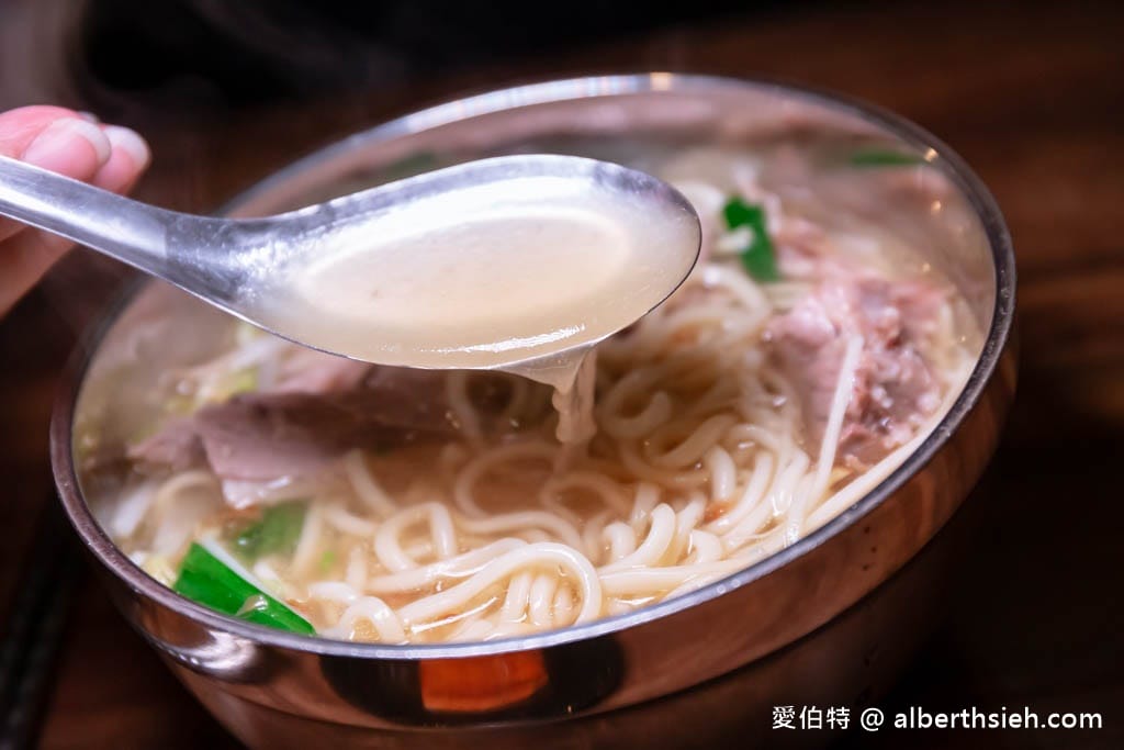 腹麵（南門市場鴨肉麵）｜桃園小吃推薦，銅板價格古早味用料實在