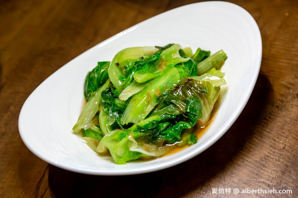 桃園平鎮美食推薦｜八柒麵館，極講究極濃郁牛肉麵湯頭
