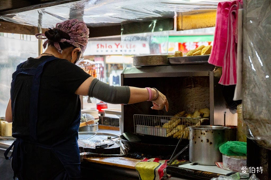 阿杏臭豆腐｜桃園大溪老街必吃美食，外酥內嫩的香脆臭豆腐