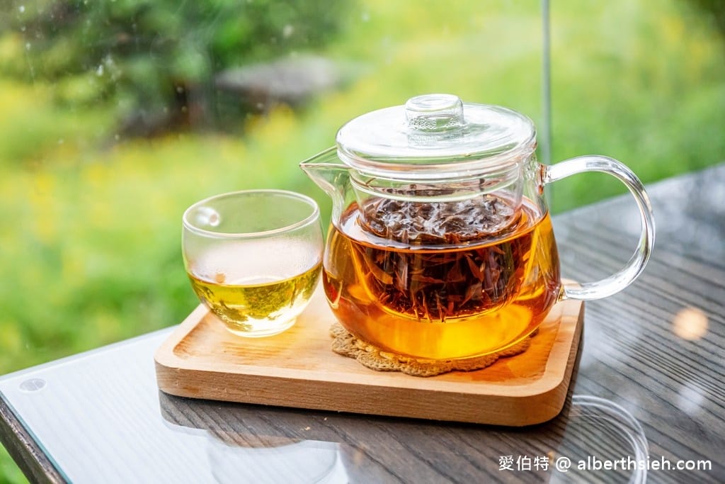 桃園龍潭美人世家咖啡廳｜快炒綠茶麵好吃，賞魯冰花最佳景觀
