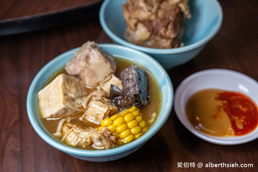 桃園龍潭羊肉爐推薦｜老絕養生羊肉爐，湯頭清爽不膩，帶皮羊超嫩