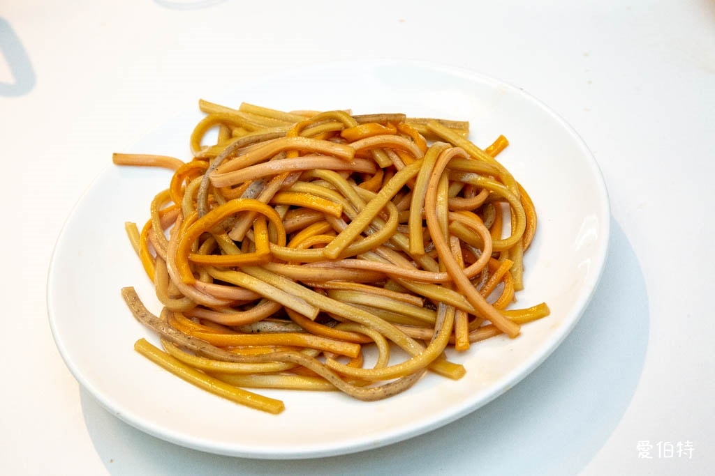 桃園楊梅火鍋推薦｜參好鍋物廚房：手工養生彩色蕎麥麵