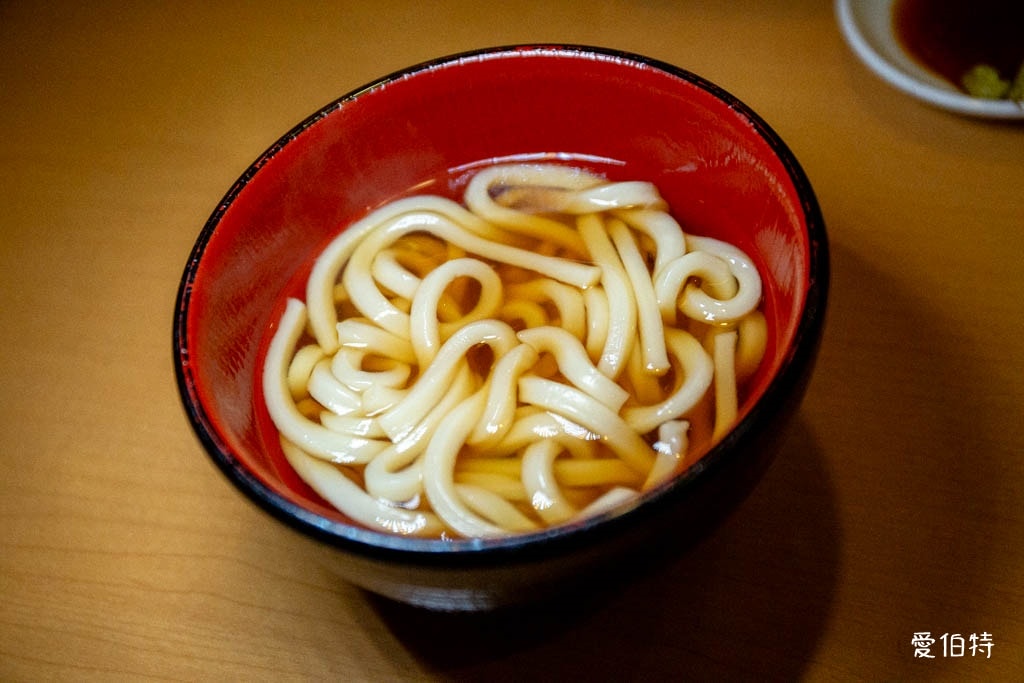 北海道札幌美食推薦｜迴轉壽司Toriton豐平店，道民最愛超人氣壽司店