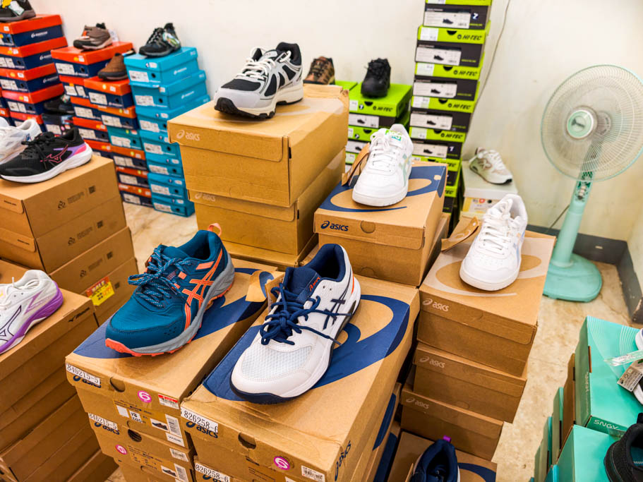 桃園鞋子特賣｜鞋全家福x昂路名鞋館5折起，NIKE、NB全家鞋款一站買齊