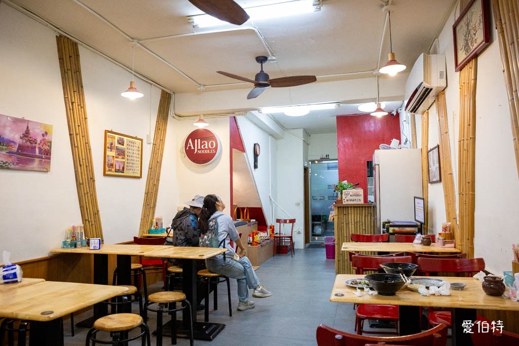 平鎮忠貞市場美食｜阿嬌米干，傳承60年純米手工，擺夷京東米線好吃