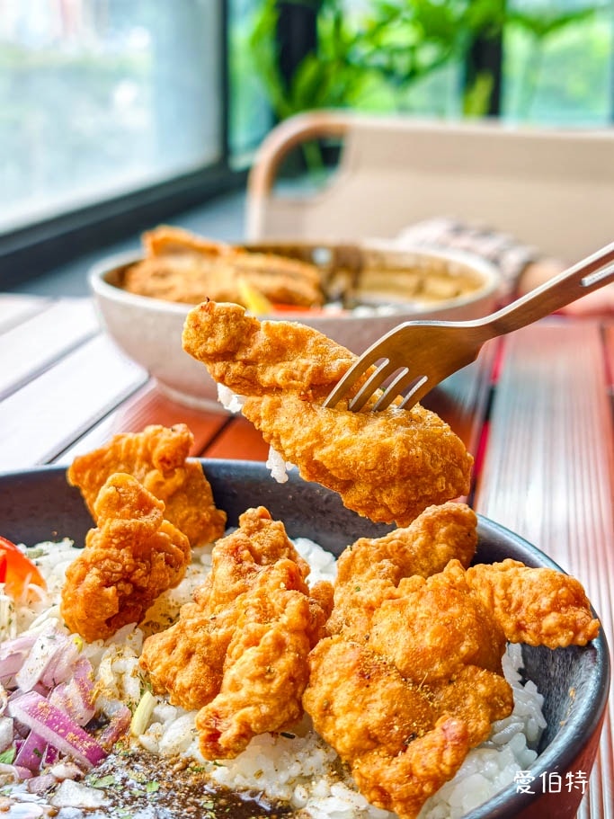 中原大學美食推薦｜咖喱就好啦，酥脆豬排必吃還可免費加飯加醬