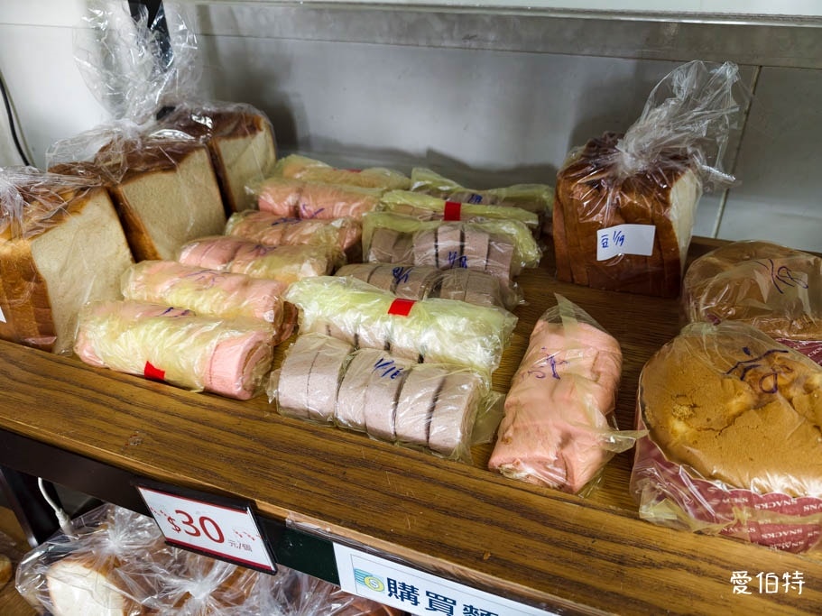 林口美食｜華福食品NG麵包5元起，24小時營業，唐璞烘焙代工廠