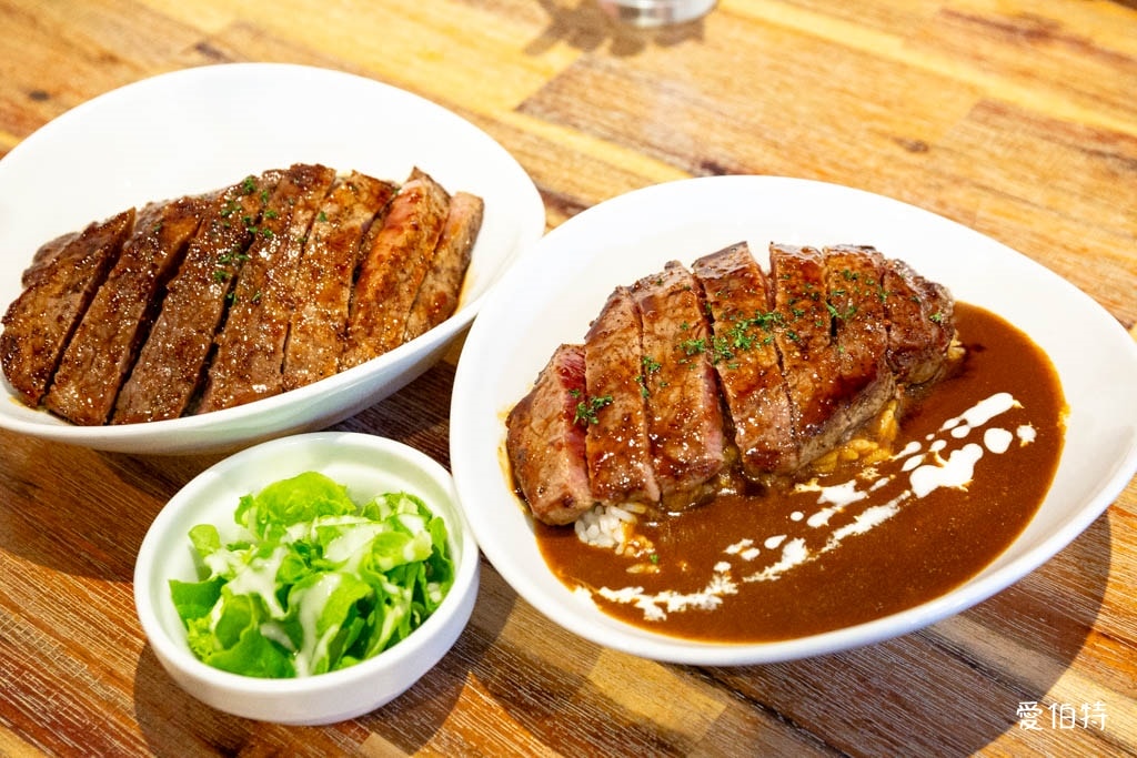 北海道小樽美食推薦｜CAFE BAAL，三角市場旁的極品牛排飯