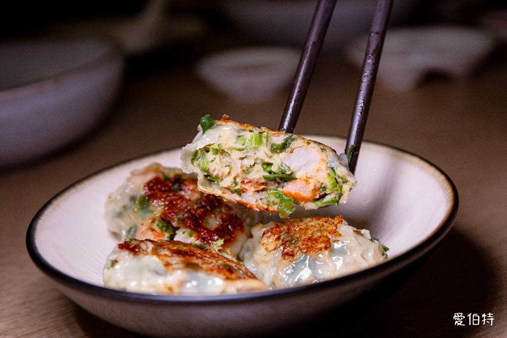 華泰名品城美食推薦華漾DIM SUM,青埔必吃港點菜單推薦 - 第32張圖 香煎韭菜餅|華漾DIM SUM中壢青埔華泰名品城美食推薦