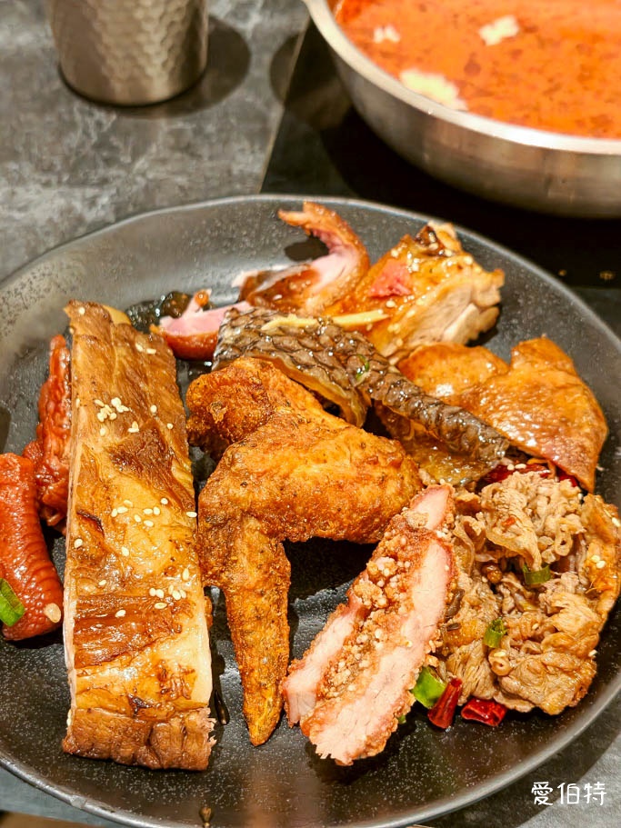 桃園吃到飽推薦｜極千葉火鍋文中店