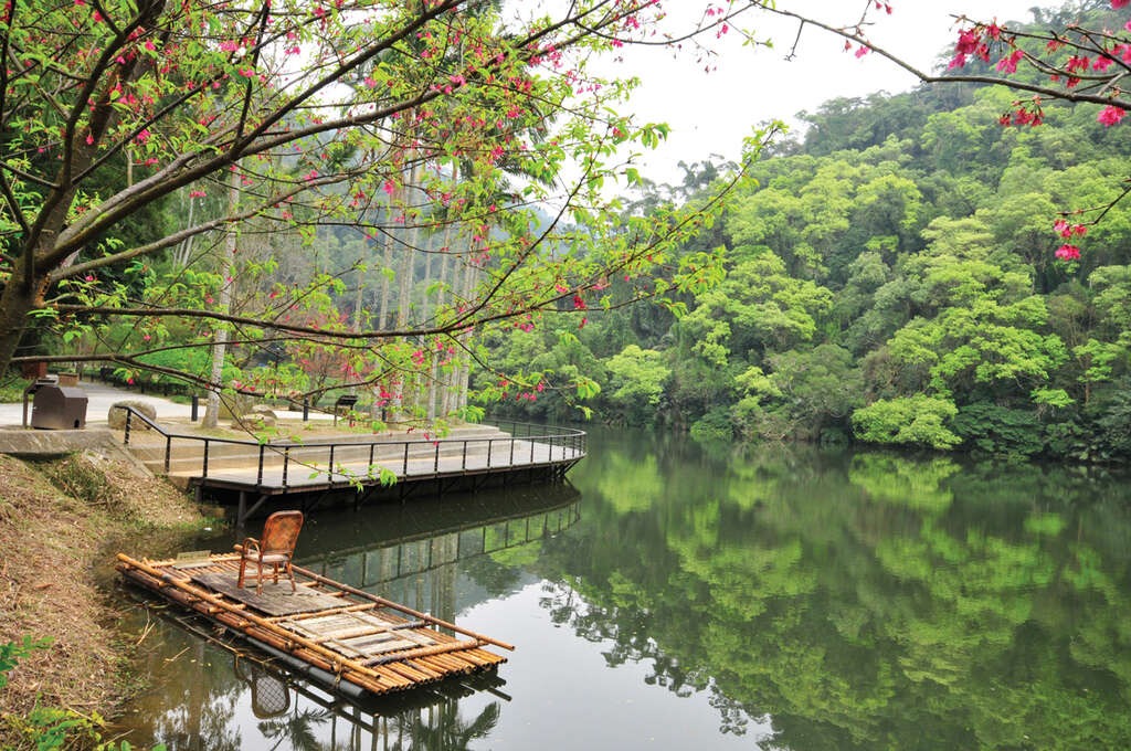 桃園3+2景點票價優惠（小烏來、後慈湖、羅浮溫泉、小人國以及六福村） @愛伯特