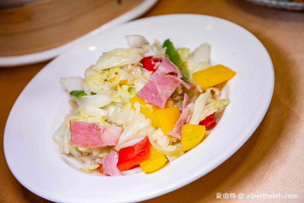 晶粵軒烤鴨餐廳．桃園藝文特區美食（櫻桃鴨現場片鴨秀，烤鴨全餐3吃必點，晶宴會館新品牌） @愛伯特