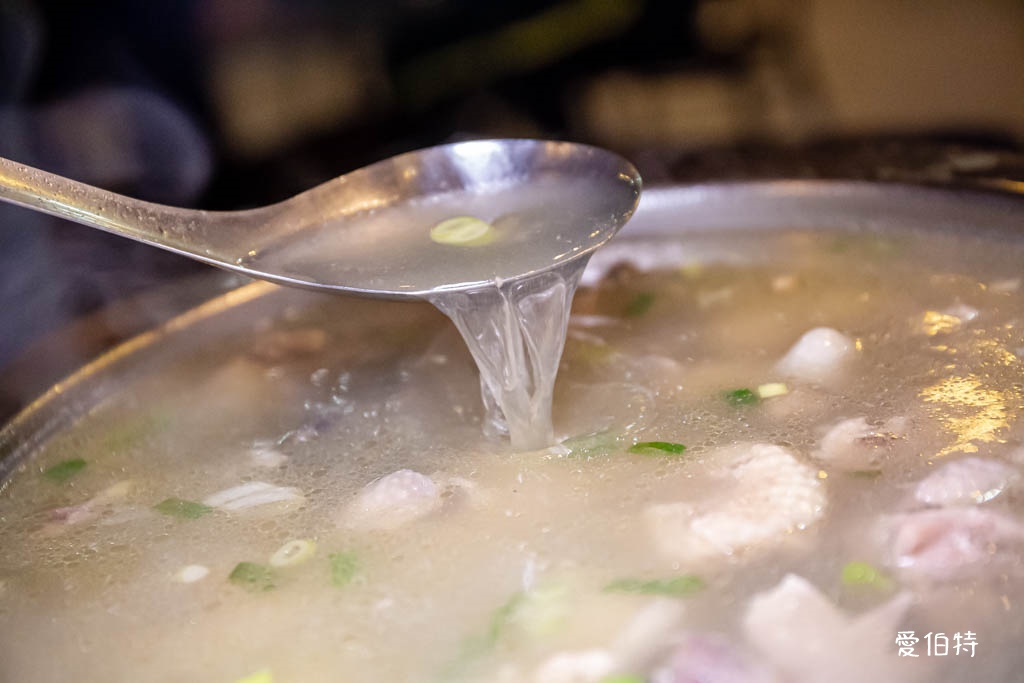 台灣磚窯雞三峽店（菜單龍眼木烤雞，餐點份量多，雞油拌飯免費吃到飽） @愛伯特