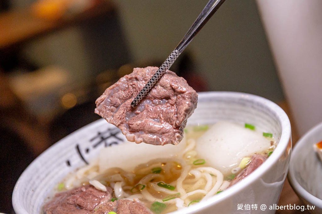 小巷子清燉牛肉麵桃園武陵店|湯頭清爽拉麵Q彈有勁,滷味水餃 @愛伯特