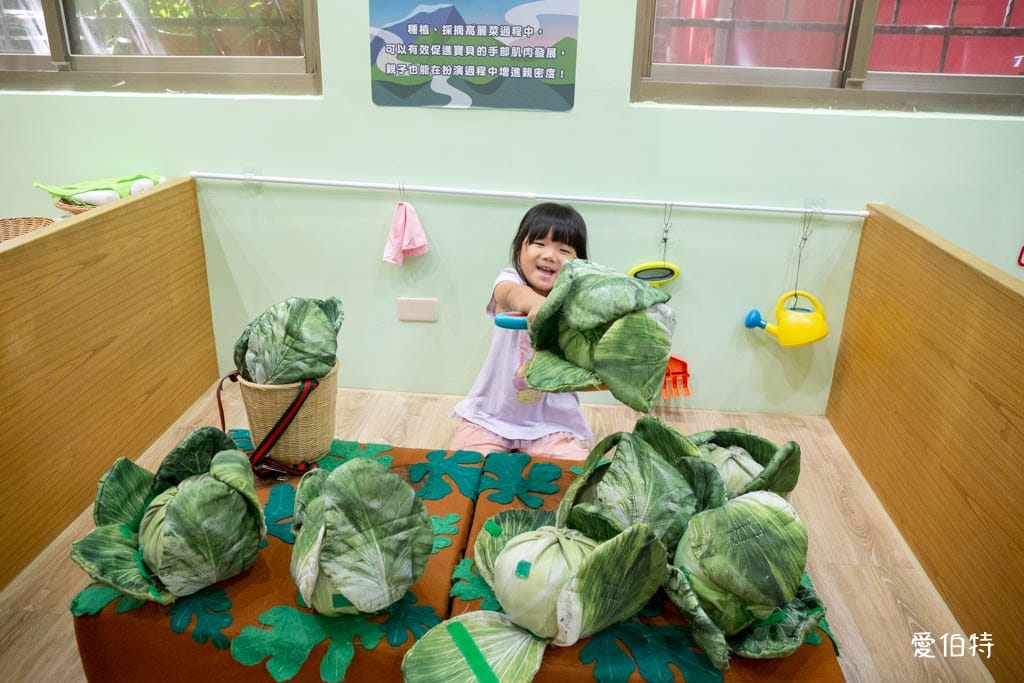 桃園室內免費親子景點|中壢五權親子館,6歲以下放電必去! - 第12張圖 中壢五權親子館|桃園免費室內親子景點