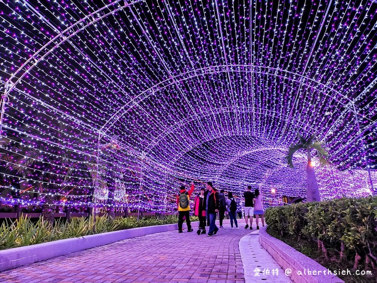 桃園朝陽公園．水中耶誕樹（超浪漫的夜遊朝陽水漾聖誕） @愛伯特