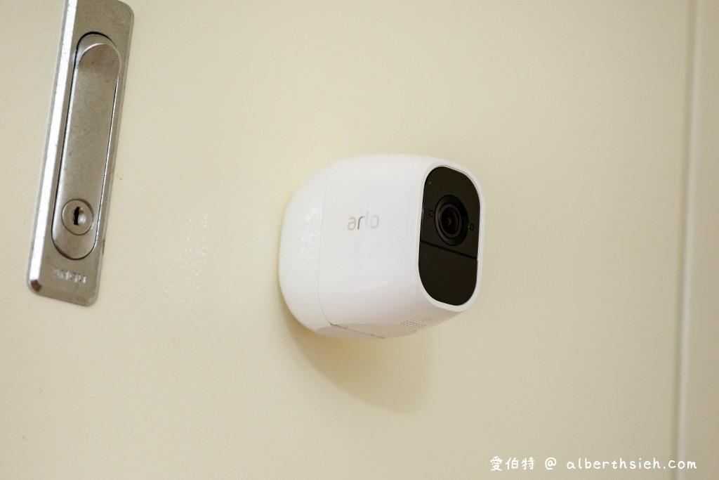 雲端無線攝影機推薦．Arlo Pro2（無線免插電動態偵測防水夜視超強，隨時隨地都可以監測） @愛伯特