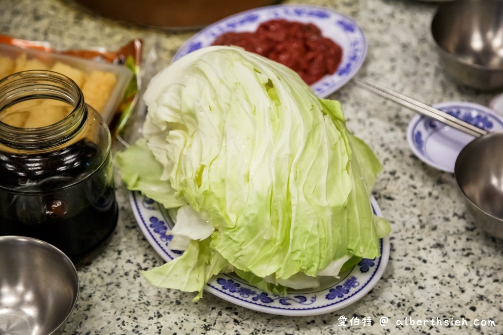 嘉義補冬美食．霸味薑母鴨友愛店（湯頭美味的炭火火鍋暖胃又暖身） @愛伯特