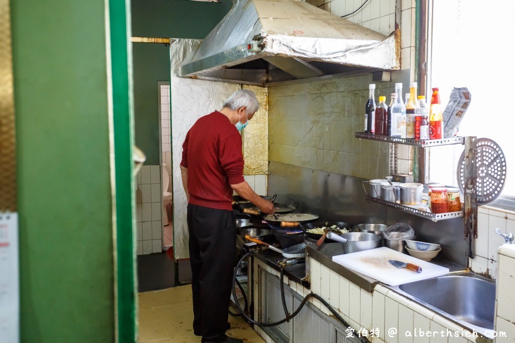 嘉義火車站美食．後站海產小吃店（老主顧才知的隱藏版美味海鮮餐廳） @愛伯特