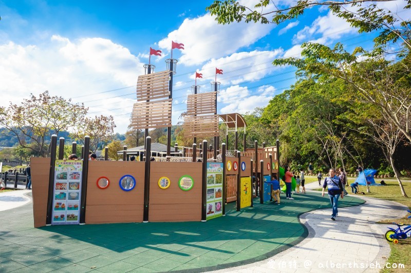 桃園落羽松大溪河濱公園（三愛心造景必拍，大草坪讓你愜意悠閒的野餐） @愛伯特