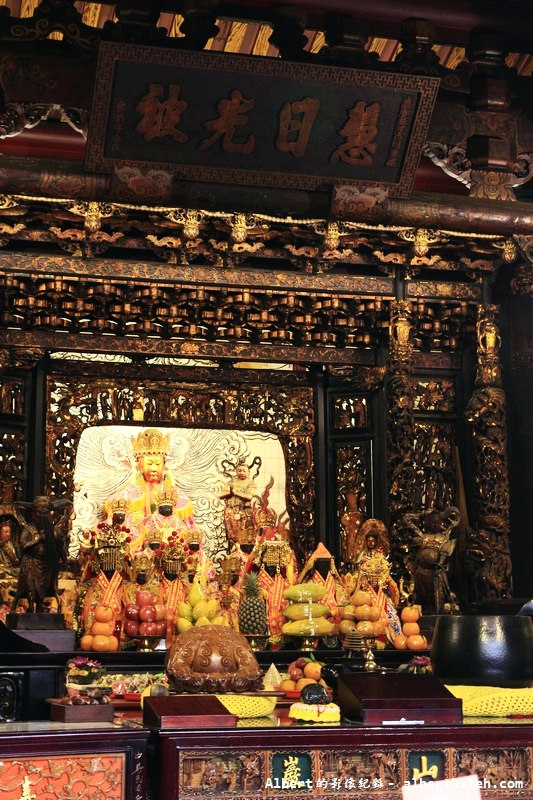 壽山巖觀音寺．桃園龜山寺廟（乾隆皇帝撥銀興建賜名的寺廟） @愛伯特