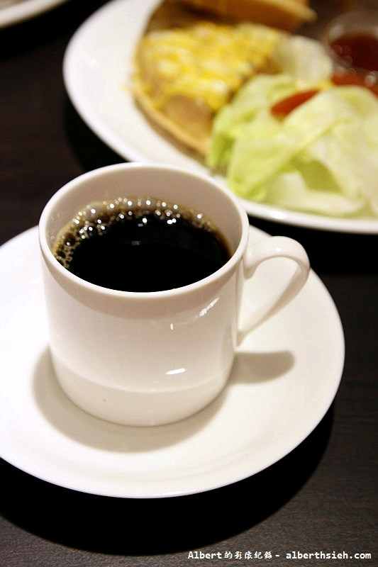 【板橋站美食】新北市板橋．92 Mon Cafe 就愛夢咖啡（平價餐點聚餐好去處） @愛伯特