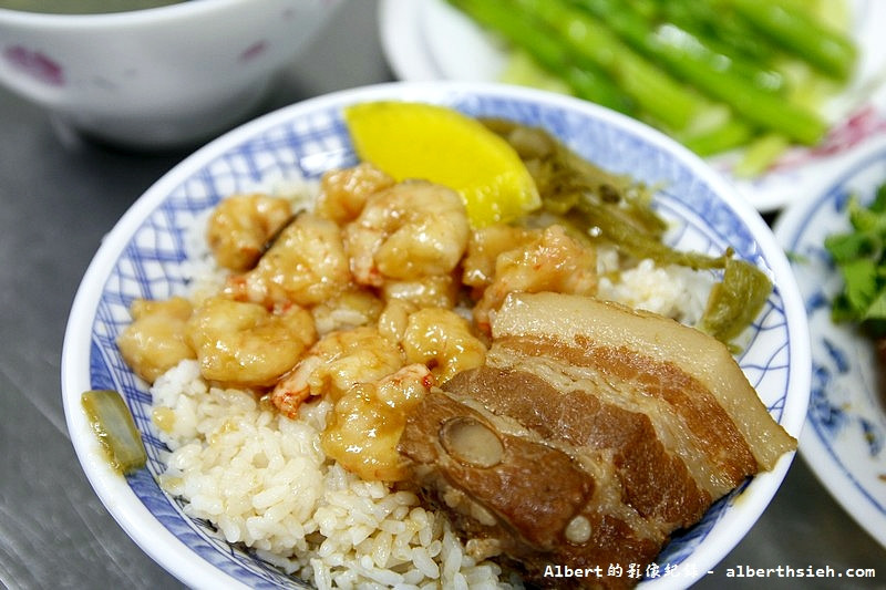 一郎土魠魚羹．雲林北港美食（有吃過整隻清燉的青蛙嗎？肉質很鮮嫩歐） @愛伯特