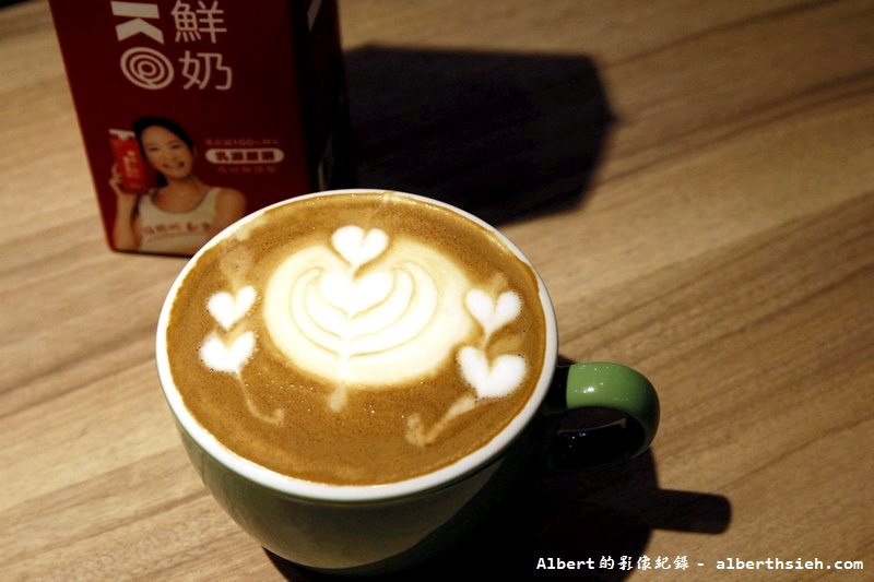 【西湖站美食】台北內湖．CalFit Cafe卡菲特咖啡店（菜單有標示卡路里，讓你享用免負擔） @愛伯特