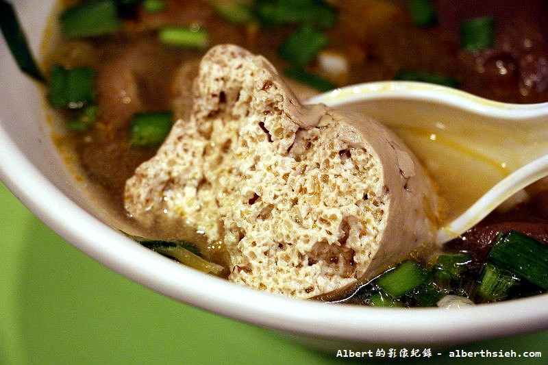 【吳興街美食】台北信義．好記深坑臭豆腐（湯頭很優斗的臭豆腐） @愛伯特