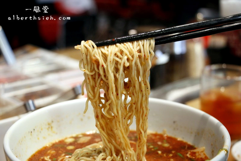 博多一風堂．廣島本通美食（小菜中的辣醬菜、辣豆苗超好吃） @愛伯特