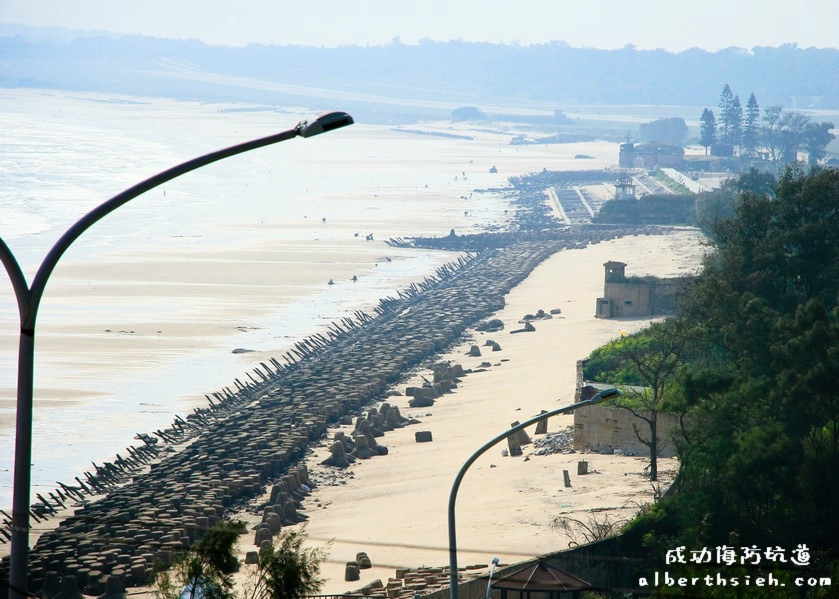 【戰地風光旅遊】金門金湖．成功海防坑道&#038;成功沙灘（反登陸作戰，灘岸掃盪任務的坑道） @愛伯特