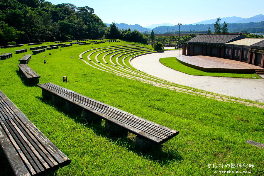 大溪河濱公園．桃園親子景點（兒童遊戲場/大草皮野餐/落羽松/自行車道） @愛伯特