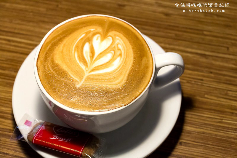 台北信義．上樓看看咖啡（用餐時間不限制提供插座Wifi可以讓你從早坐到晚） @愛伯特