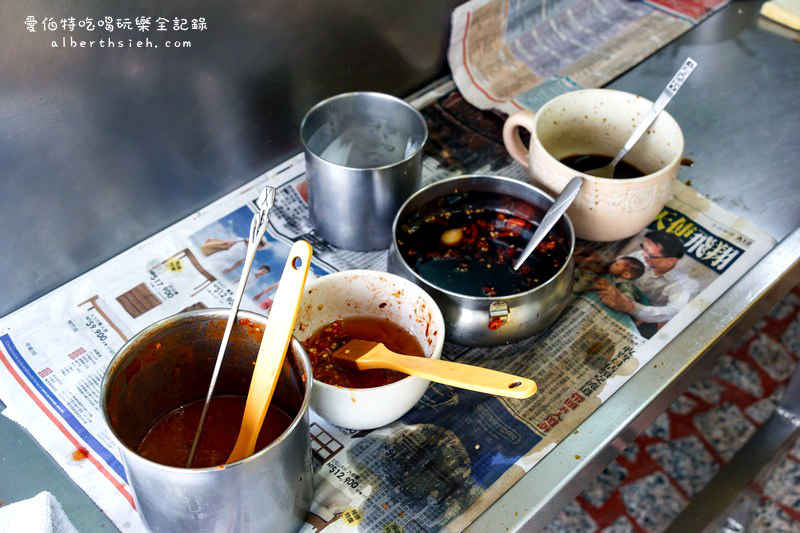 暢春園水煎包．桃園美食（外皮酥內餡為清脆清淡的高麗菜） @愛伯特