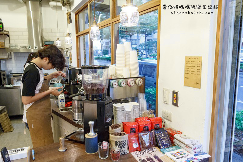 好拾日咖啡館．桃園下午茶（文青風格的純白色風格店家） @愛伯特