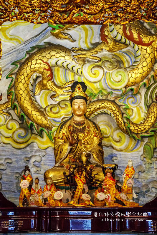 桃園廟宇．明倫三聖宮：變形金剛（中西合璧戰鬥力超強門神） @愛伯特