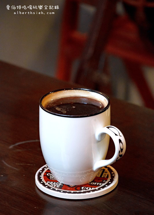 宜蘭礁溪．定邦咖啡（三合院改建有味道讓人慢活的咖啡廳） @愛伯特