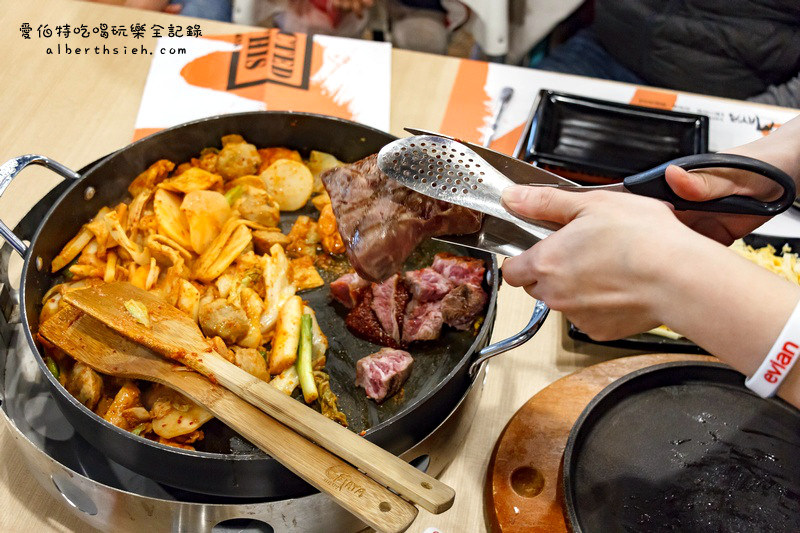 桃園區．OMAYA春川炒雞部隊鍋銅盤烤肉（工地風的平價韓國料理） @愛伯特