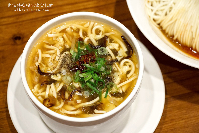 鼎泰豐．台北中山美食（日本人最愛的米其林一星美食料理） @愛伯特