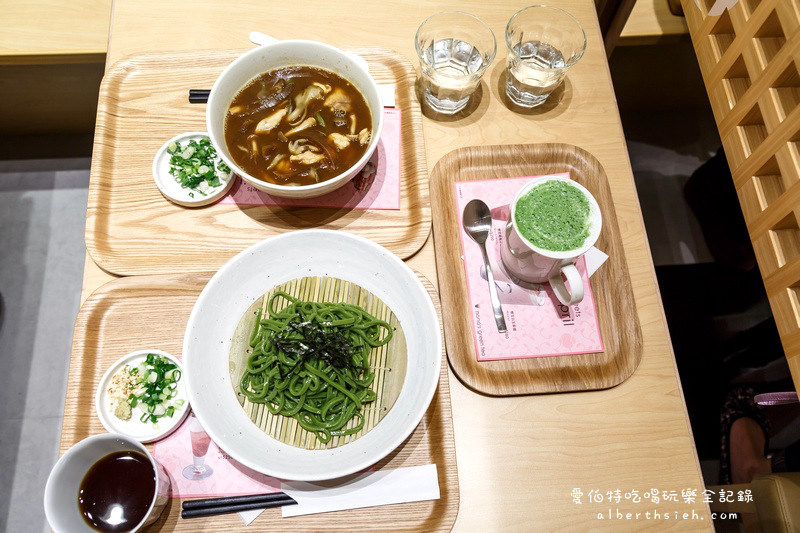 新北市林口．三井Outlet：nana&#8217;s green tea（抹茶界的星巴克） @愛伯特