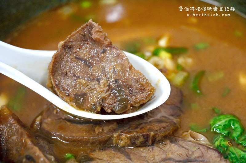 大成羊排麵。牛肉麵．宜蘭美食（百大名店之小吃類第二名） @愛伯特