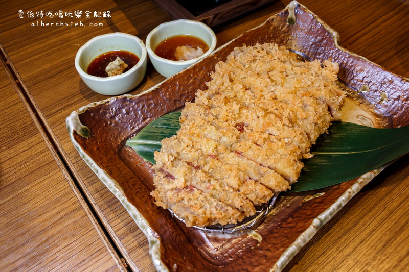 台北微風松高．伊勢路-勝勢日式豬排（夏日新菜酥炸炙燒肋眼牛排酥脆軟嫩好吃） @愛伯特