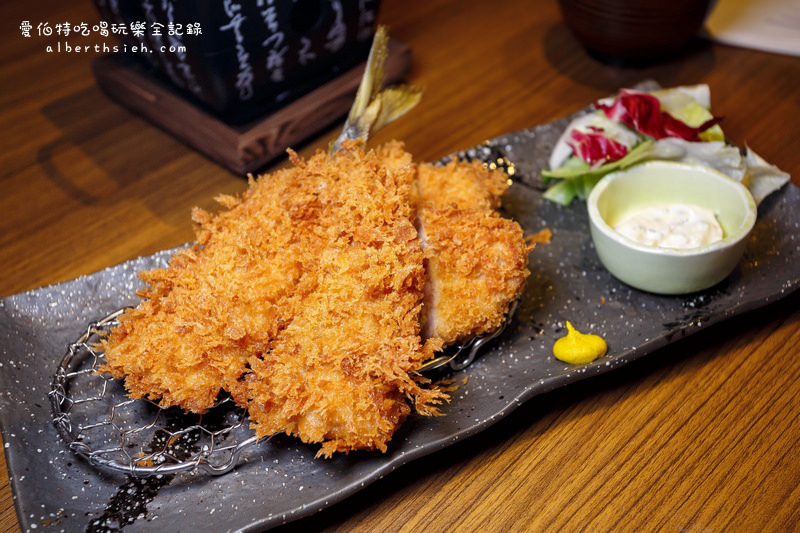 台北微風松高．伊勢路-勝勢日式豬排（夏日新菜酥炸炙燒肋眼牛排酥脆軟嫩好吃） @愛伯特