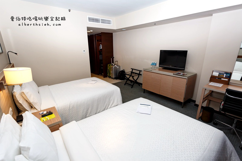 馬來西亞沙巴住宿．山打根：福朋喜來登酒店（市區最高建築擁有無邊際泳池） @愛伯特