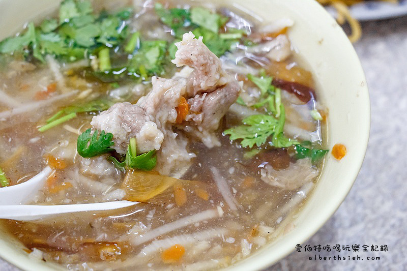 羅媽媽早餐．桃園龜山美食（在地人狂推俗又大碗的早餐） @愛伯特