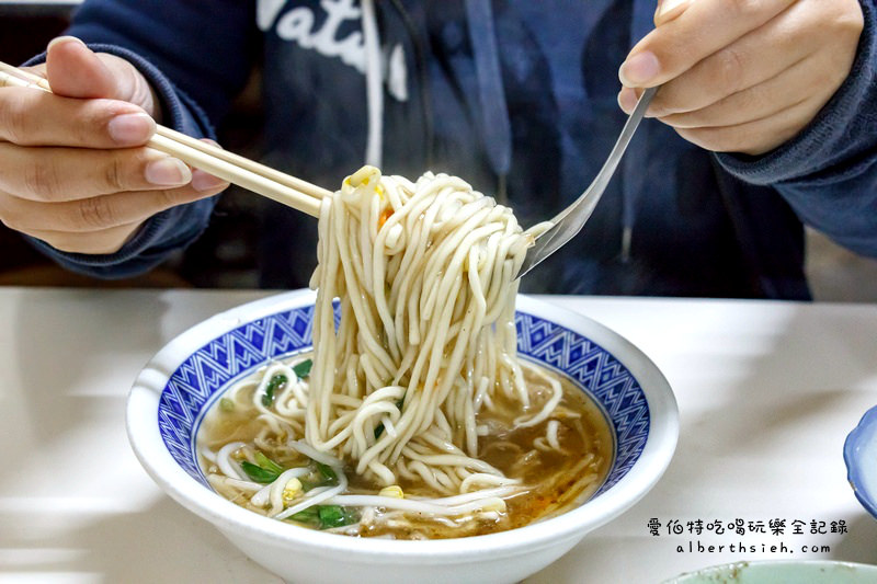 台中后里．阿松肉丸美食店（第三市場中的50年小吃老店） @愛伯特