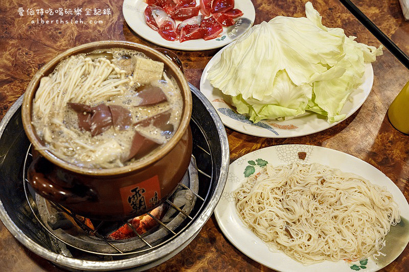 桃園冬補．霸味薑母鴨中正店（讓你暖呼呼的薑味濃郁進補火鍋） @愛伯特